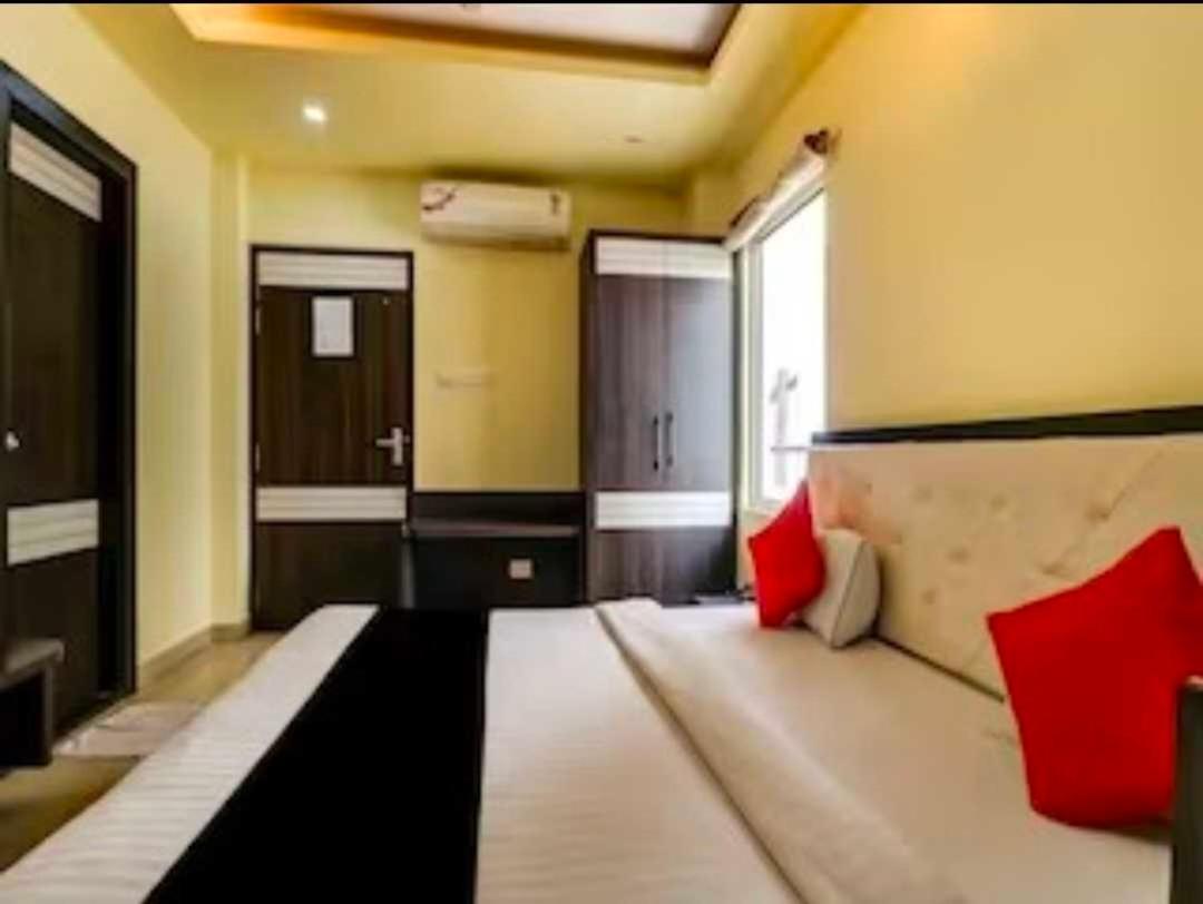 Collection O Hotel Kashi Inn Varanasi Exterior photo