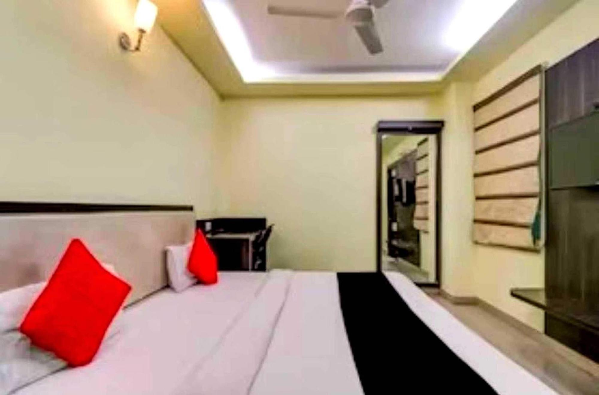 Collection O Hotel Kashi Inn Varanasi Exterior photo